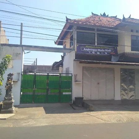 Guest House Griya Mas Busungbiu